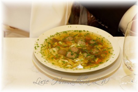 Knedlíčková polévka