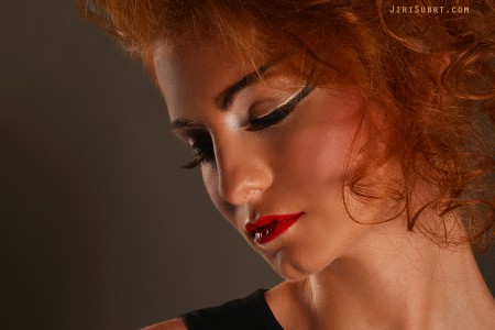 FOTOGRAF: JIŘÍ ŠUBRT, PRODUKCE: KLAUDIA CHLUSTINOVÁ, ATELIER: ROYAL ATELIER SMP, HAIR: JAN JIRKA , MAKEUP: LUCIE HROMÁDKOVÁ ,MODELKA ANNA JENÍKOVÁ  Fotografie vyšly v prosincovém vydání časopisu MENhouse.