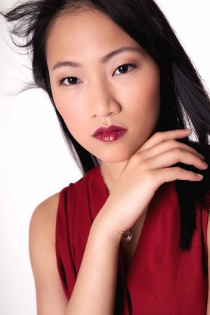 Modelka Phạm Minh Hằng Foto Monika Barry